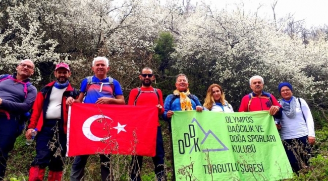 Olympos Kamberler Dumanlı Dağı parkurunda yürüdü