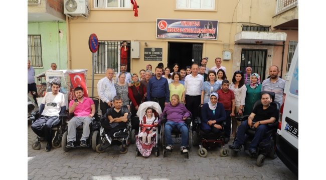 Bedensel Engelliler Derneği’nden Başkan Akın’a sıcak karşılama