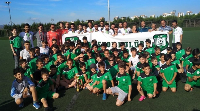 Ege Gençlikspor 1.Amatör Küme’ye yükseldi