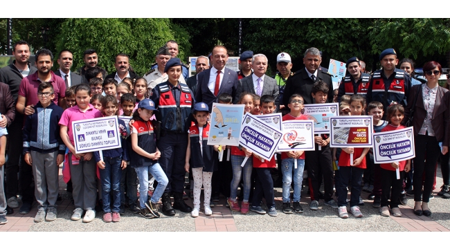 Turgutlu'da Karayolu Trafik Güvenliği Haftası etkinliği