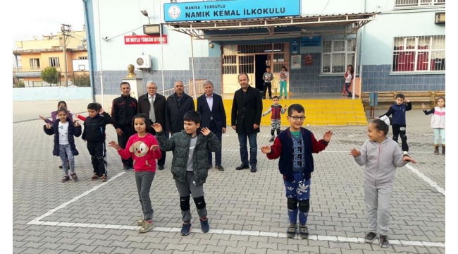 Turgutlu, 'Dünya Atabarı oynuyor' projesinde 3 okulla temsil edilecek