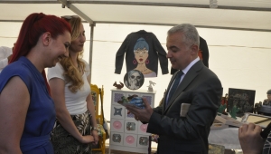 Halk Eğitim Merkezi'nin yıl sonu sergisine büyük ilgi