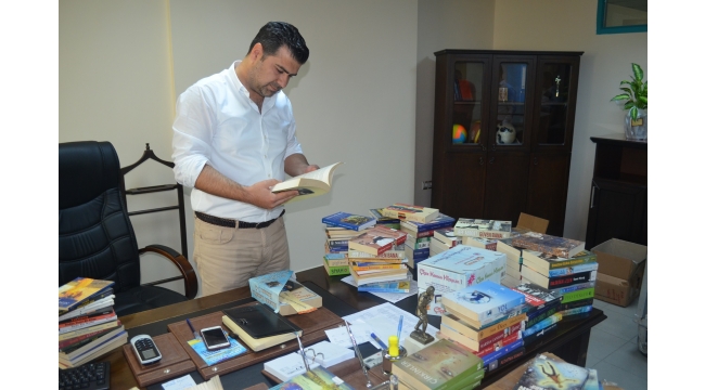 Honaz’ın çağrısına büyük destek; binden fazla kitap bağışlandı