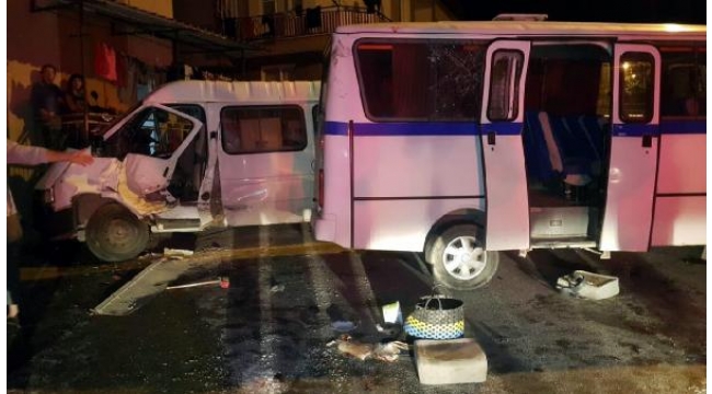 İşçi servis minibüsü devrildi: 13 yaralı