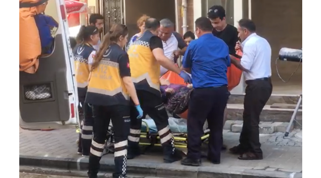 İtfaiye evde bayılan kadını pencereden girerek kurtardı