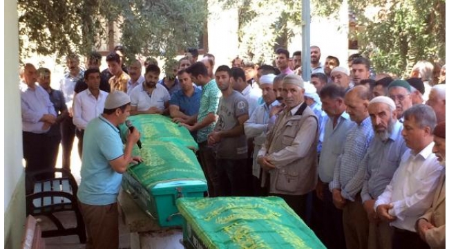 Kaza kurbanı 4 kişilik aile yan yana toprağa verildi