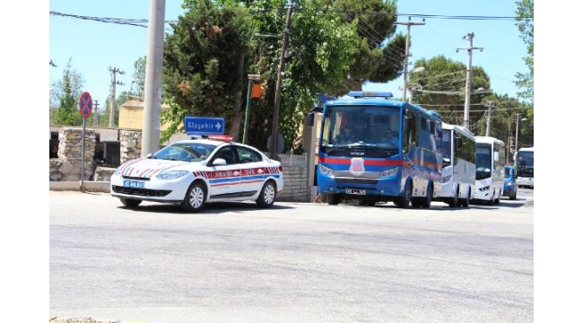 Kula Cezaevi kapatıldı, mahkumlar Salihli'ye sevk edidi