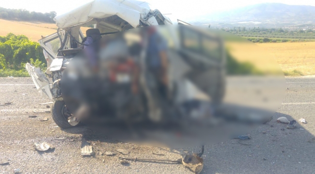 Zincirleme kaza: 6 ölü, 20 yaralı