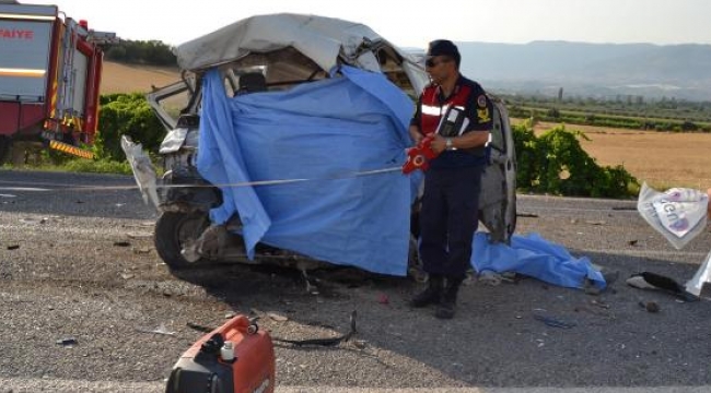 Zincirleme kaza 6 ölü, 22 yaralı; Sürücülerin kimliği de belli oldu