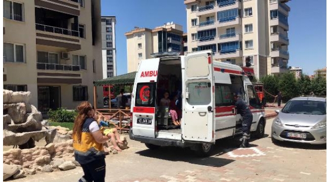 Yangında 3'ü çocuk 5 kişi dumandan etkilendi