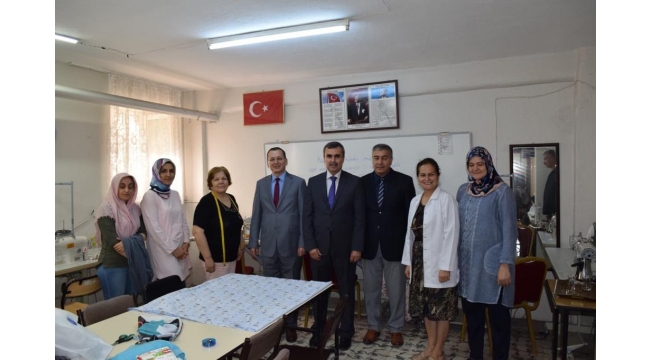 Kaymakam Yılmaz’dan, Halk Eğitimi Merkezi kurslarına ziyaret
