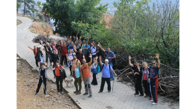 Olympos dağcıları Oyukbaşı – Kabaçınar parkurunda yürüdü
