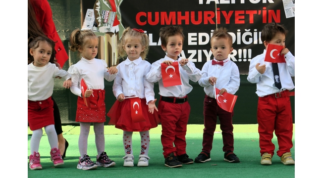 Sevgi Pınarım miniklerinden Cumhuriyete özel kutlama