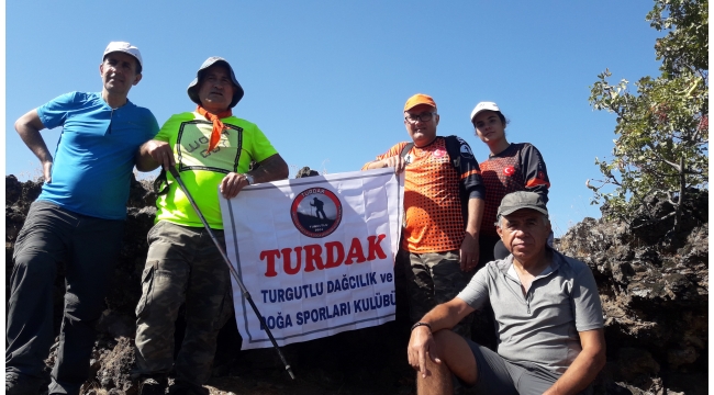 Turdak, Kula Kenger Köyü Divlitine tırmandı