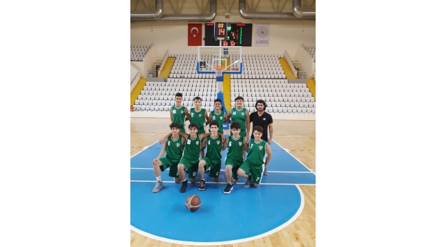  U14 Basketbol takımı Kayıpsız İlerliyor