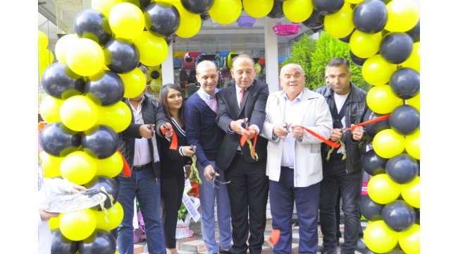 Akgün Pet Market 2.şubesini hizmete açtı