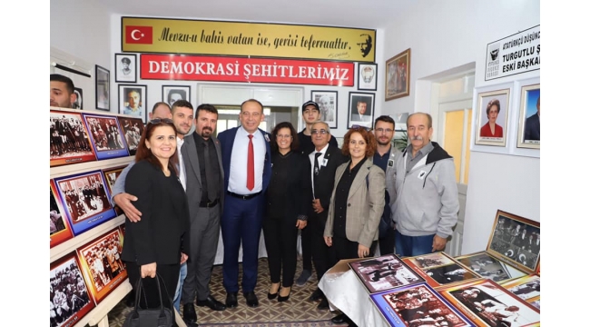 Turgutlu ADD'den 'Atatürk' sergisi ve lokma hayrı
