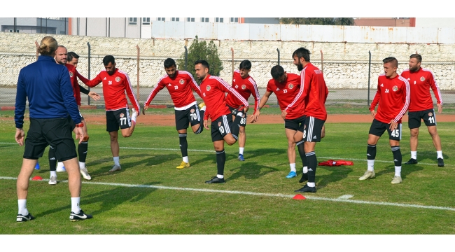 Turgutluspor ile Karşıyaka 17 yıl sonra rakip