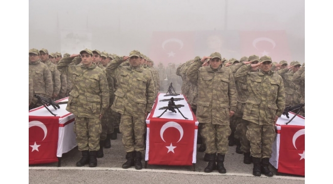 Manisa'da 4 bin 72 Mehmetçik yemin etti