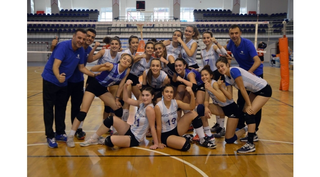 Kuğular final grubuna kaldı