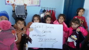 Minik yüreklerden anlamlı etkinlik  'Onlar üşürse bizim de kalplerimiz üşür''
