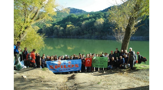Olympos dağcıları Kurudere Karagöl - Alaniçi parkurunda yürüdü