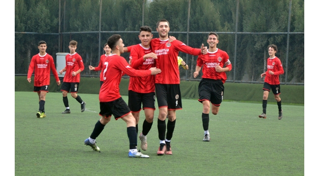Turgutluspor U17 ve U19 takımlarından çifte Bodrum zaferi
