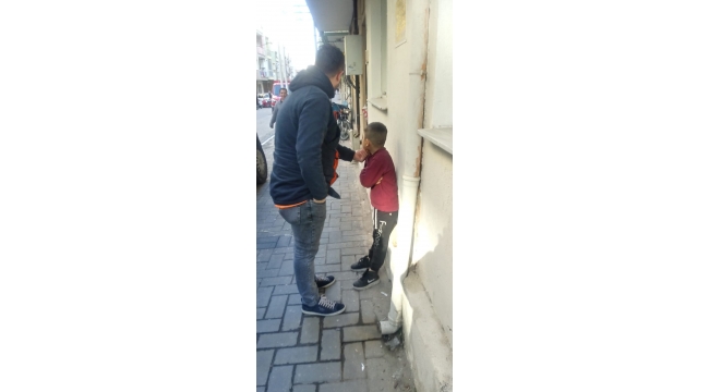 Şehitler Mahallesinde yangın, itfaiye müdahale ediyor