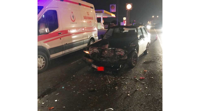 3 araç kazaya karıştı: 3 yaralı
