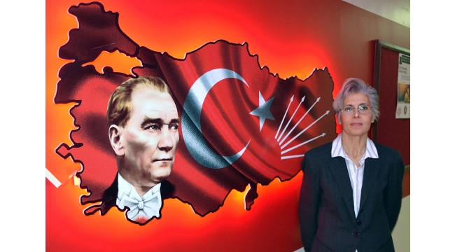 CHP'de Yıldız Kutluel yeniden kadın kolları başkanlığına aday