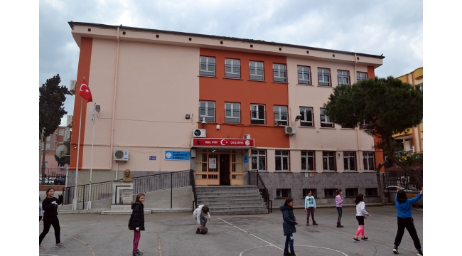 Turgutlu'da 2 okula yıkım kararı