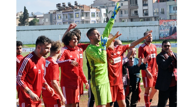 Turgutluspor evinde Fethiye'ye geçit vermedi: 1-0