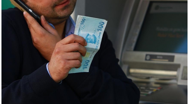 Bankadaki 86 bin lirasını dolandırıcılara kaptırdığını iddia eden kişi, şikayetçi oldu