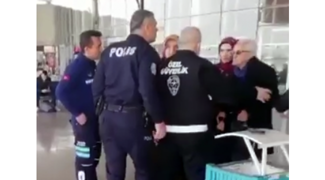 O polis görevden uzaklaştırıldı