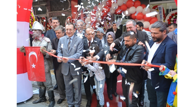 Pimapen Turgutlu Yetkili Bayisi Efe Cephe Showroom açıldı