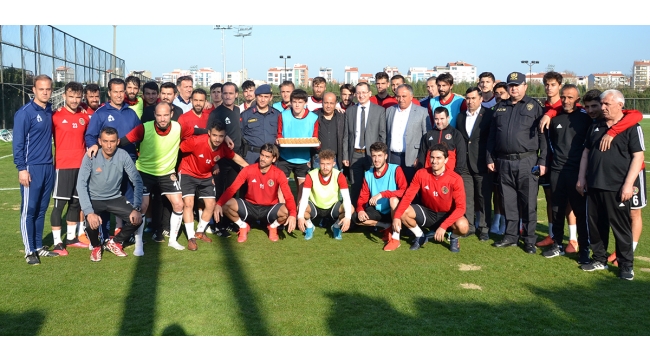 Protokol üyelerinden Turgutluspor'a ziyaret