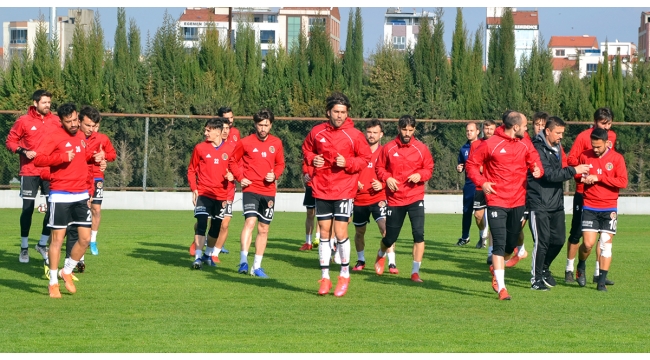 Turgutluspor'da Derince mesaisi