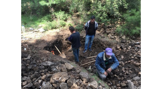 Kaçak kazı yapan 3 kişi suçüstü yakalandı