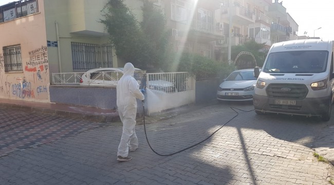 Karantinaya alınan apartman ve çevresi dezenfekte edildi