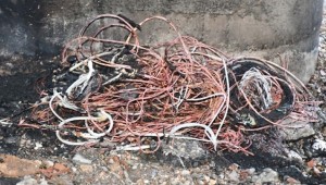 Polis, çaldıkları kabloları yakıp kaçan kişileri yakalamak için çalışma başlattı