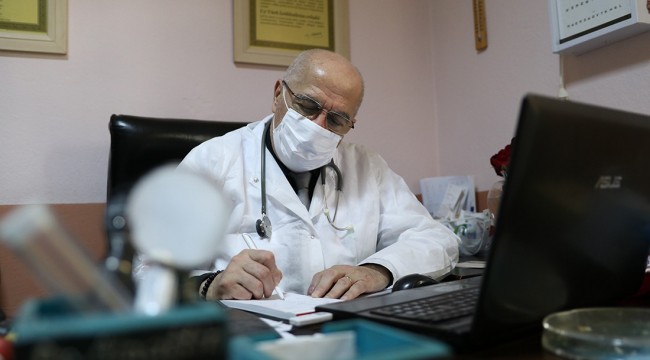 Kovid-19'dan kurtulan doktor 30 günlük yoğun bakım sürecini unutamıyor