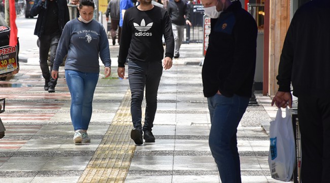 Manisa sokaklarında yoğunluk