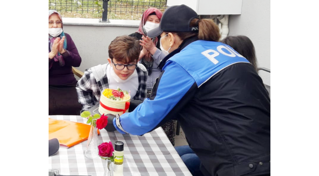 Minik Sami'nin doğum günü kutlaması 'Trafik Haftası' ile birleşti
