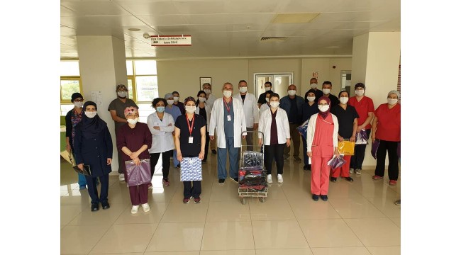 Turgutlu Devlet Hastanesi idarecileri, sağlıkçılarla bayramlaştı