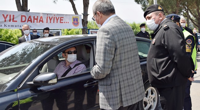 Vali Ahmet Deniz, yol kontrol noktalarını ziyaret etti