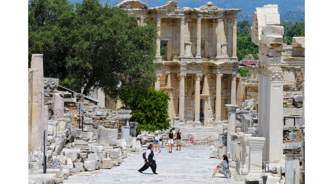 Efes Antik Kenti'ne Kovid-19 nedeniyle "650 ziyaretçi" kotası