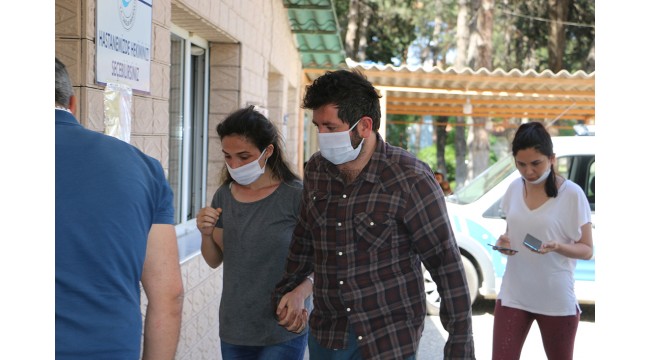 Kaza yaptığı otomobili bırakıp uzaklaşan kişi hastanede bulundu