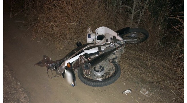 Motosiklet yol kenarına devrildi: 1 yaralı