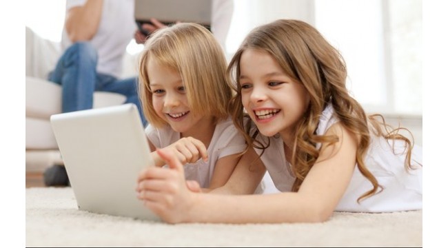 Ebeveynlerin yüzde 39'u çocuklarının izlediği videolar hakkında bilgi sahibi değil  