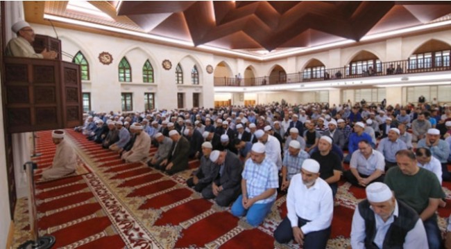 Bayram Namazı saat 06.42'de kılınacak